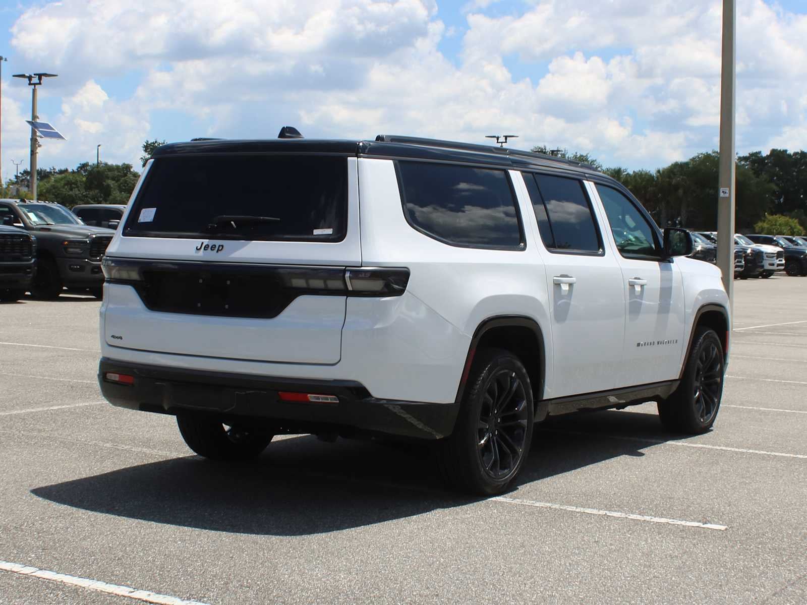2026 Jeep Grand Wagoneer L Summit Obsidian