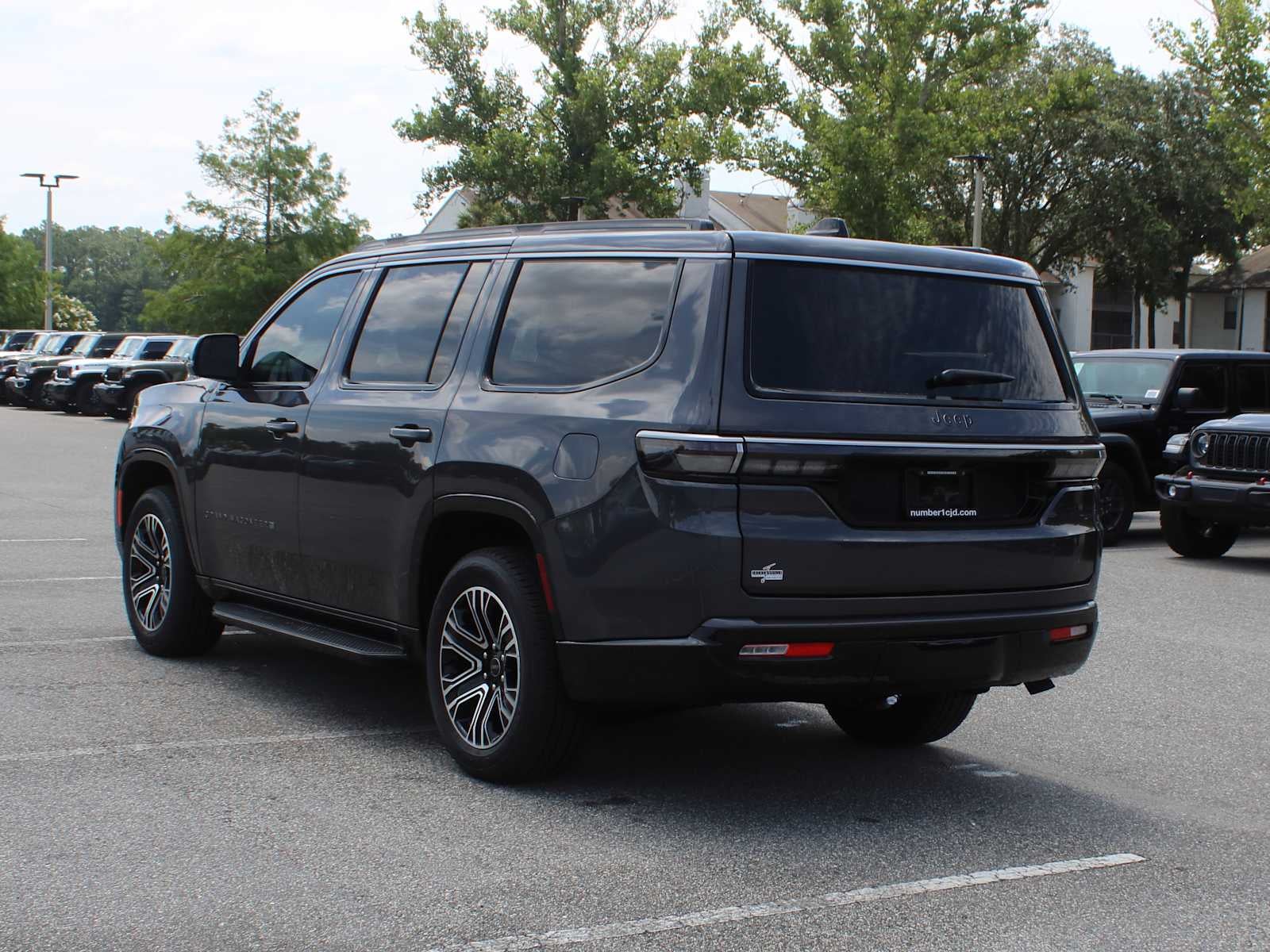 2026 Jeep Grand Wagoneer 4x2