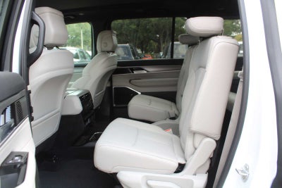 2026 Jeep Grand Wagoneer 4x2