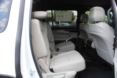 2026 Jeep Grand Wagoneer 4x2