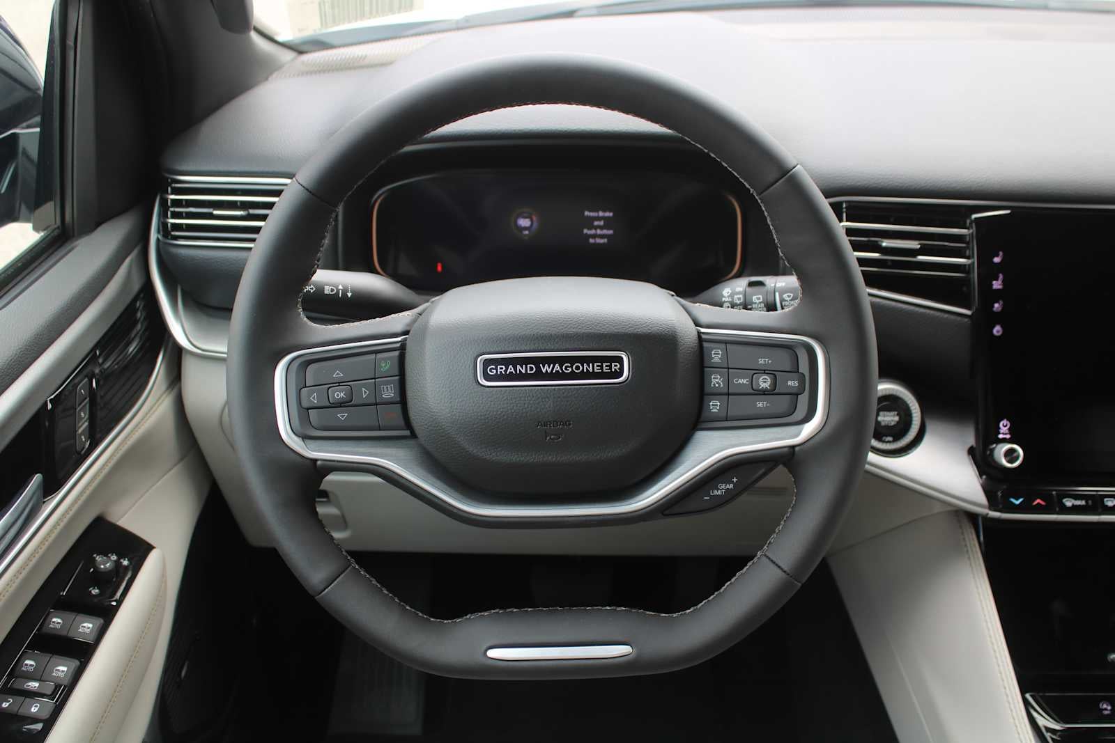 2026 Jeep Grand Wagoneer 4x2