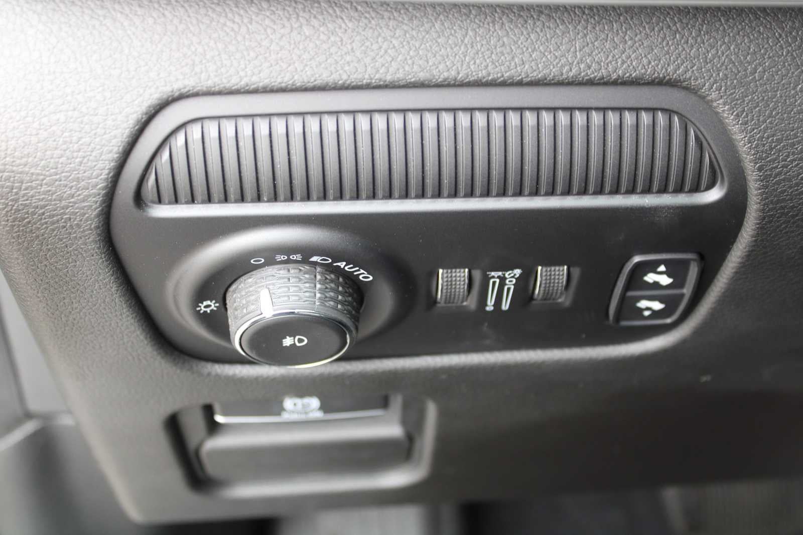 2022 Jeep Wagoneer Series II 4x2