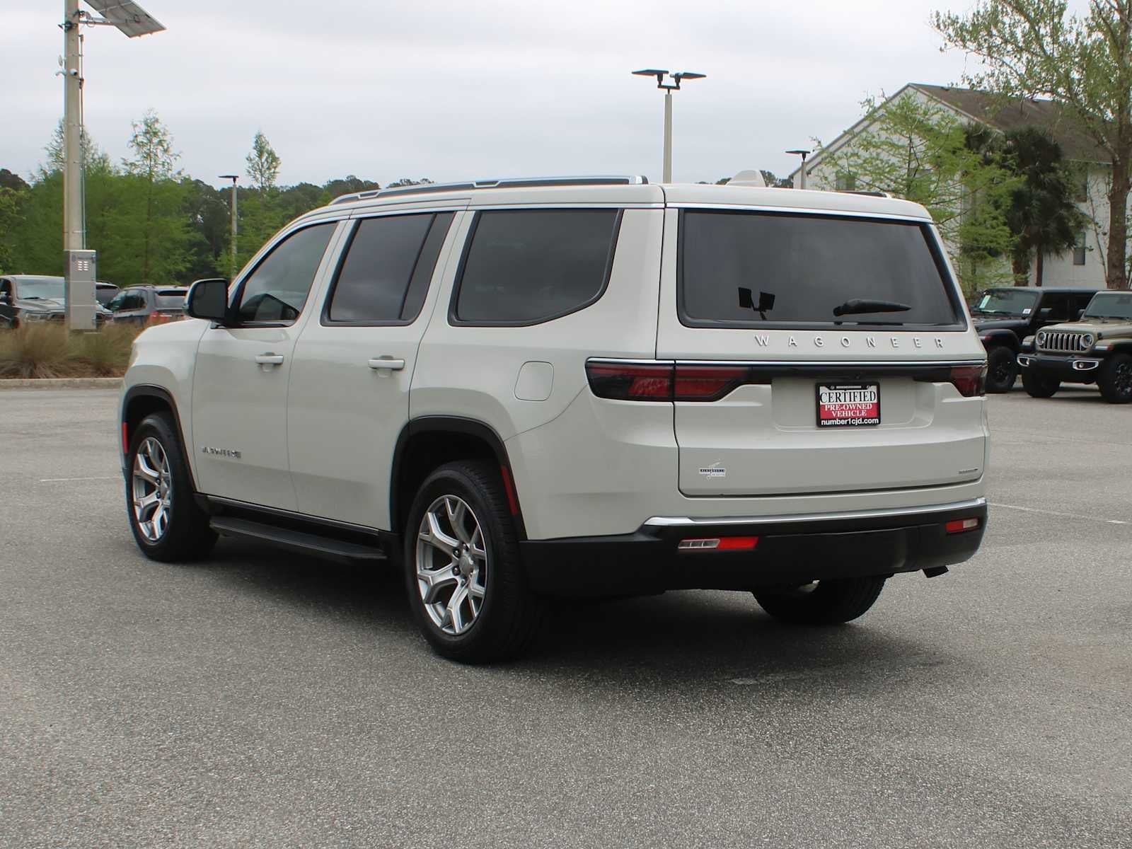 2022 Jeep Wagoneer Series II 4x2