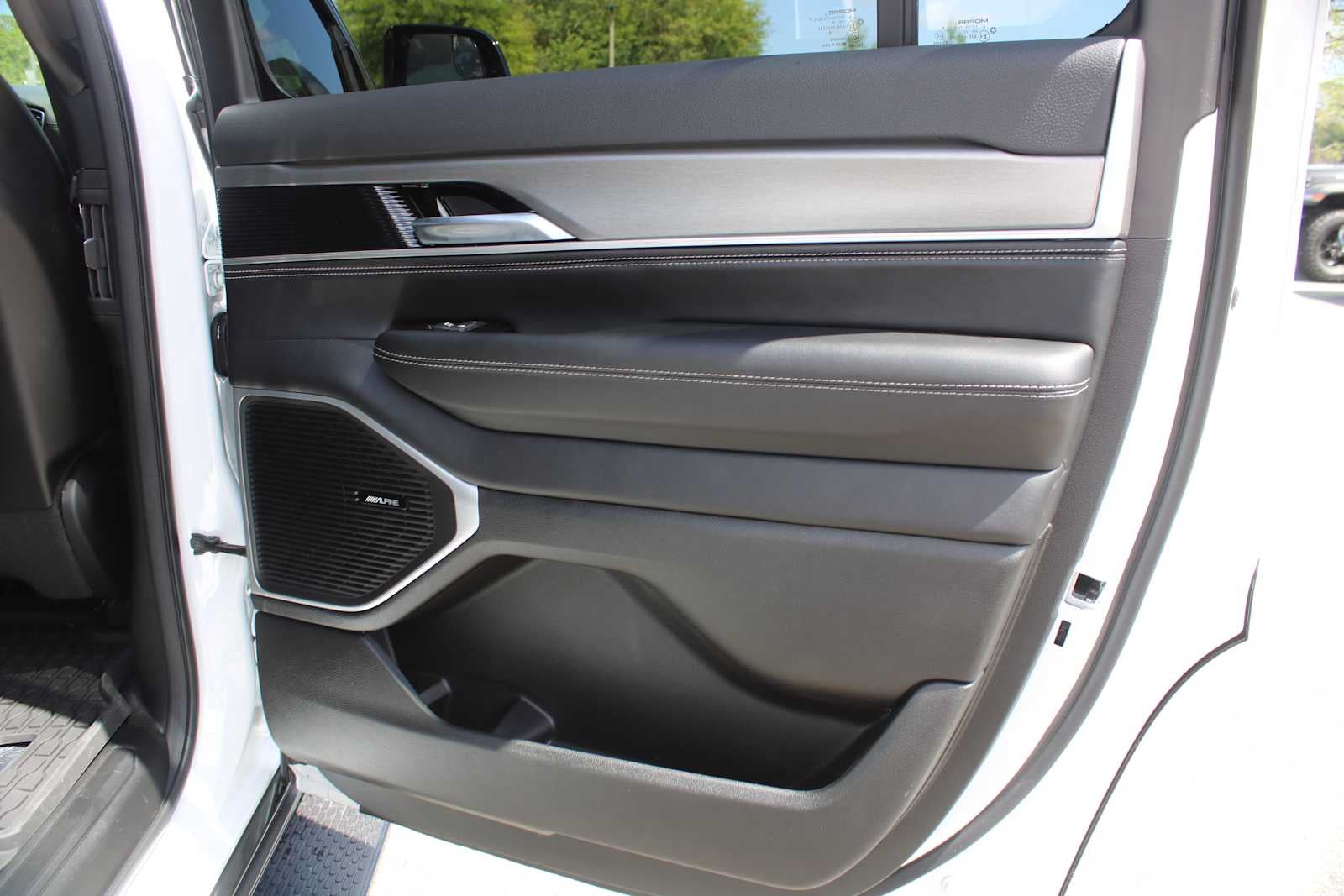 2026 Jeep Grand Wagoneer GRAND WAGONEER UPLAND 4X4