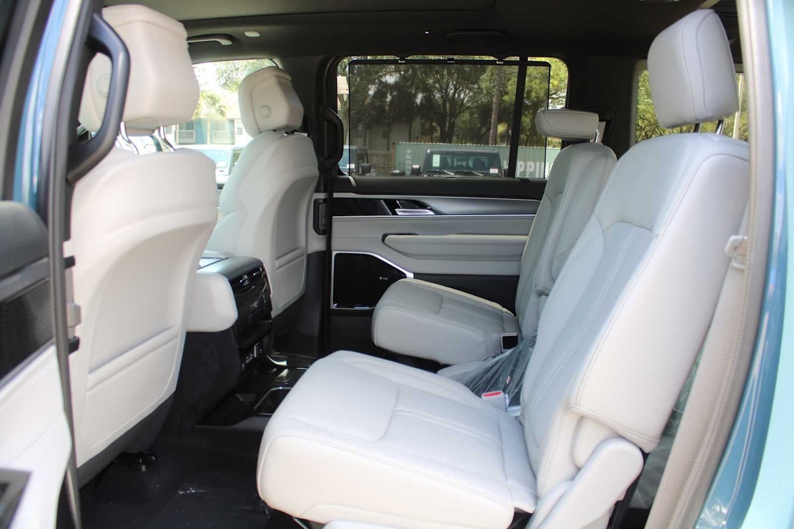 2026 Jeep Grand Wagoneer Limited Reserve