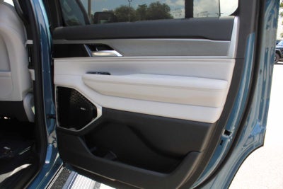 2026 Jeep Grand Wagoneer Limited Reserve