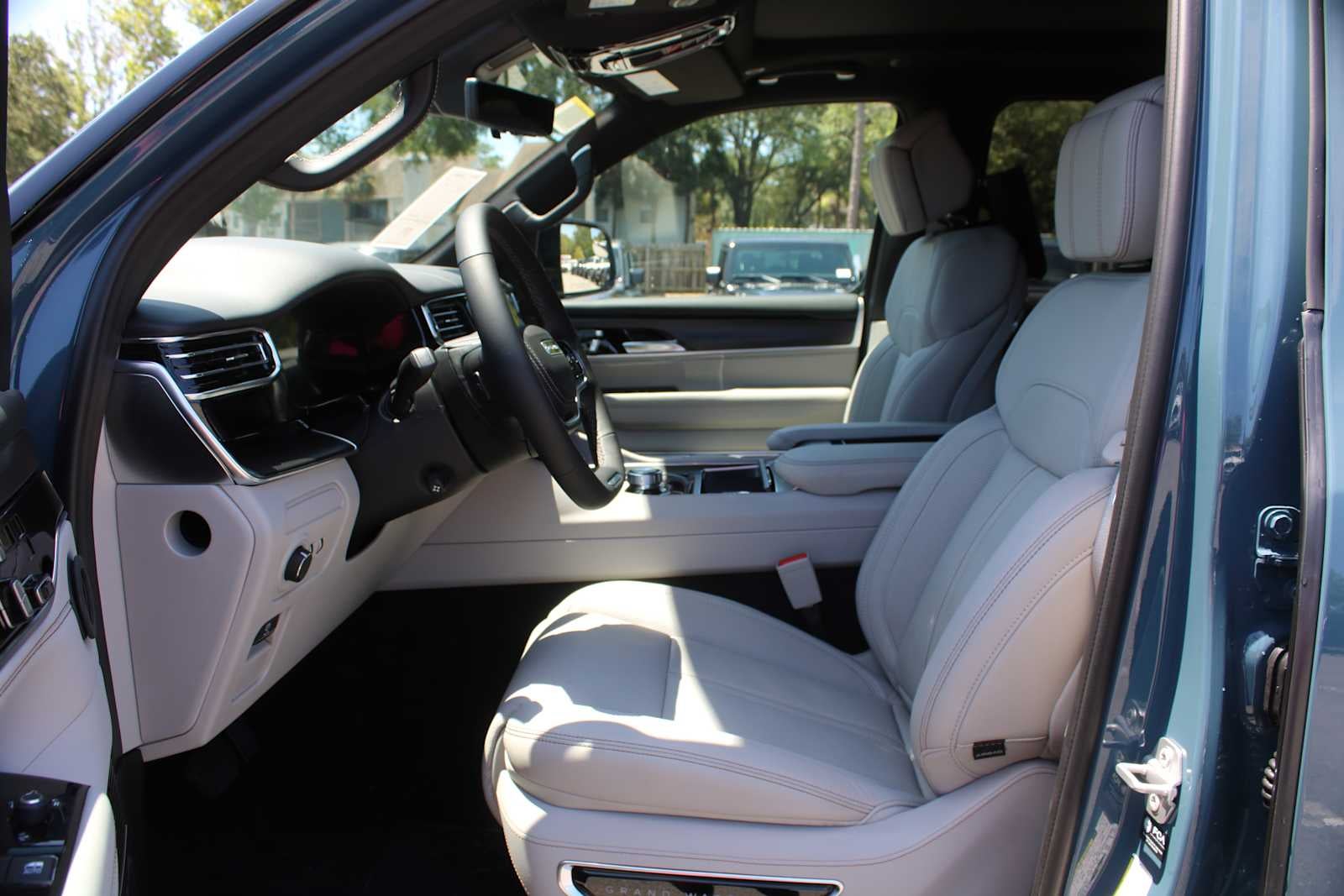 2026 Jeep Grand Wagoneer Summit Obsidian