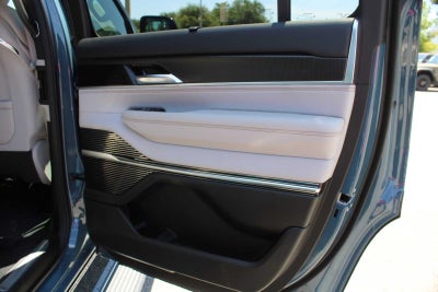 2026 Jeep Grand Wagoneer Summit Obsidian