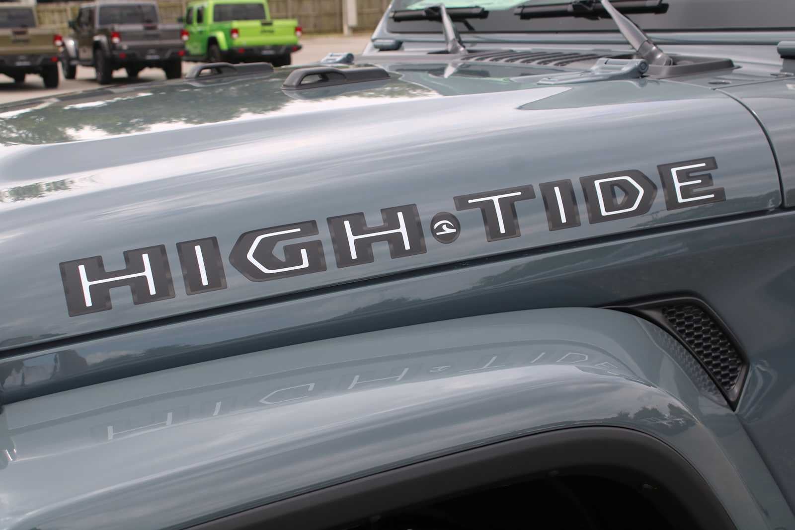 2025 Jeep Gladiator GLADIATOR HIGH TIDE 4X4