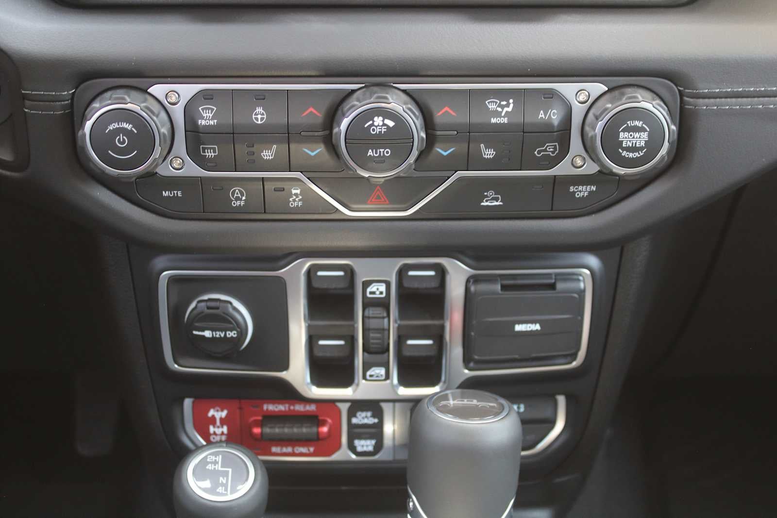 2026 Jeep Gladiator Shadow Ops