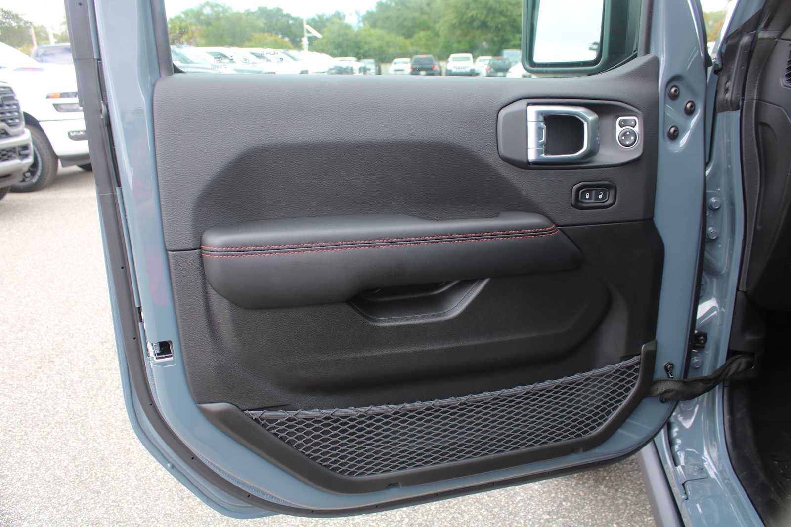 2026 Jeep Gladiator Shadow Ops