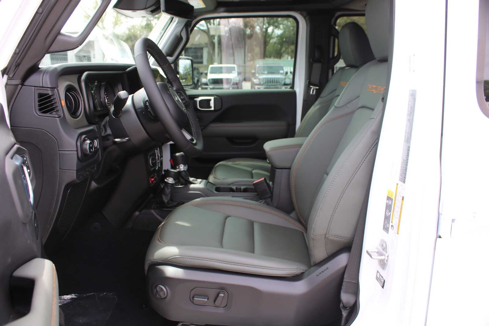 2026 Jeep Gladiator GLADIATOR MOJAVE X 4X4