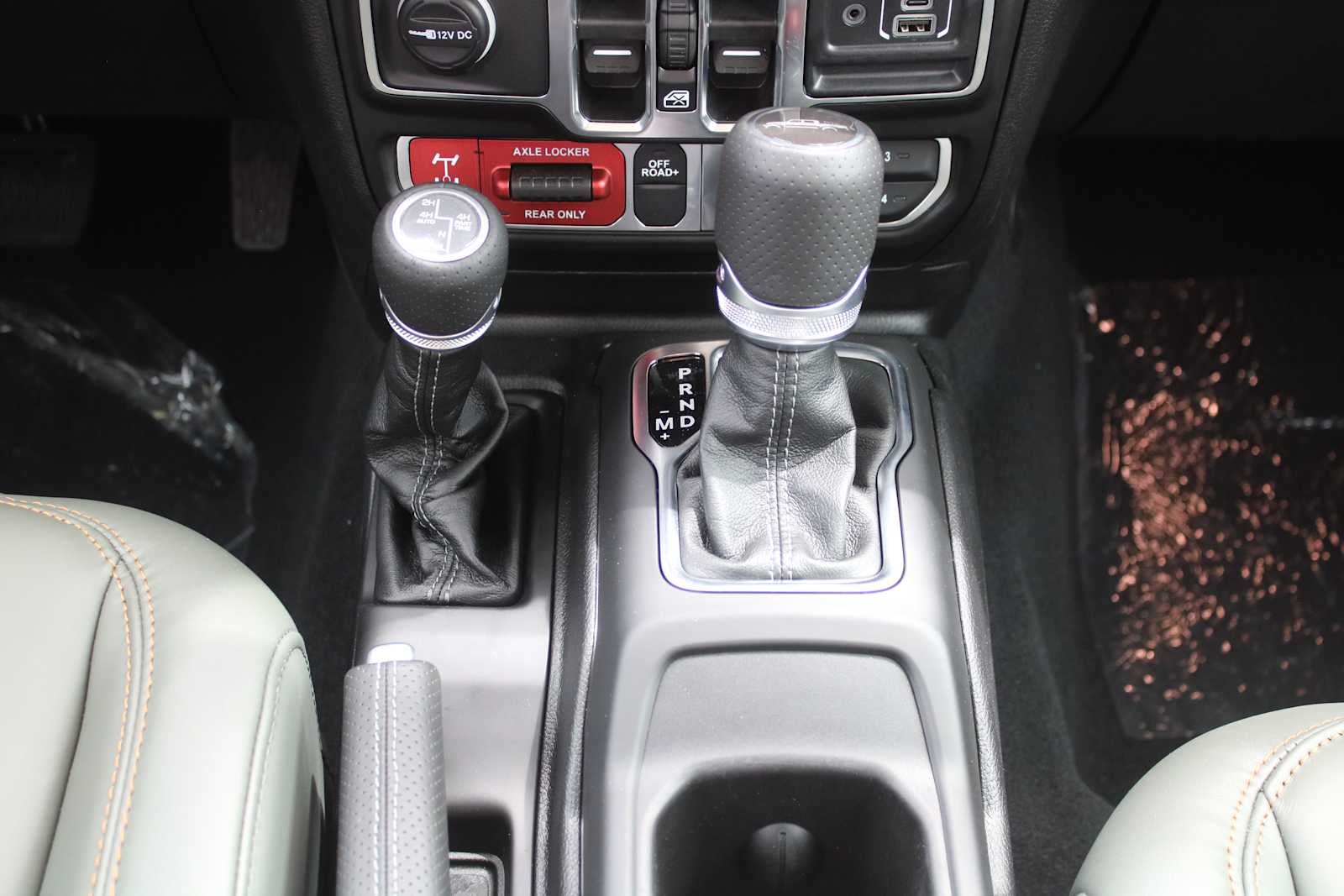 2026 Jeep Gladiator GLADIATOR MOJAVE X 4X4