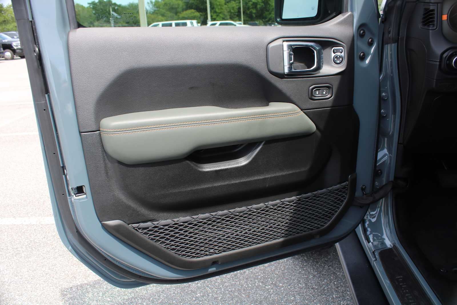 2025 Jeep Gladiator Mojave X