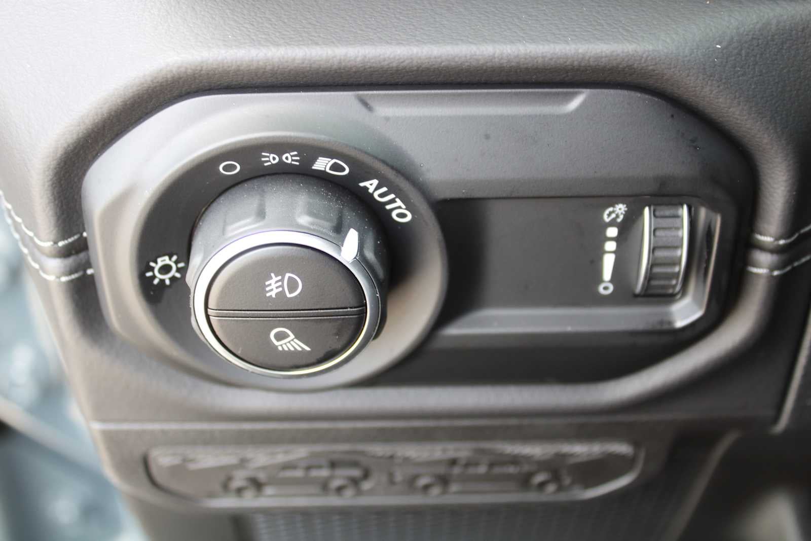 2025 Jeep Gladiator Mojave X