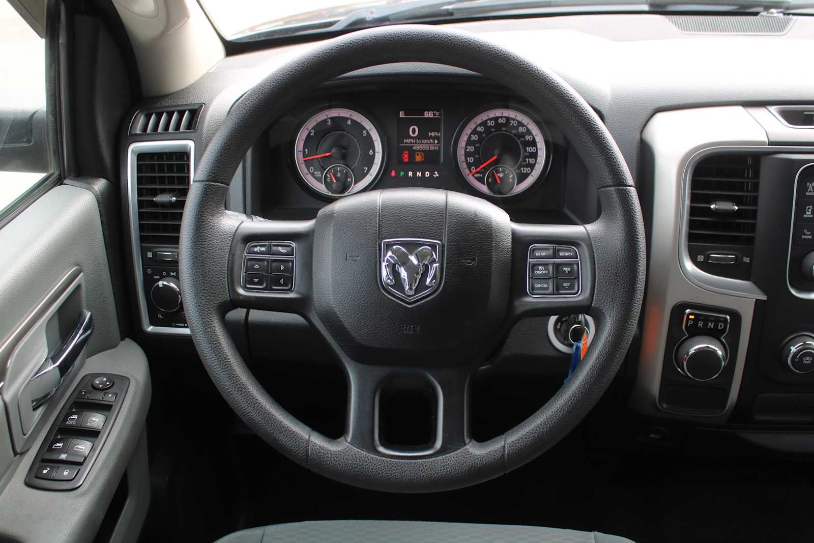 2020 RAM 1500 Classic SLT Crew Cab 4x2 6'4' Box