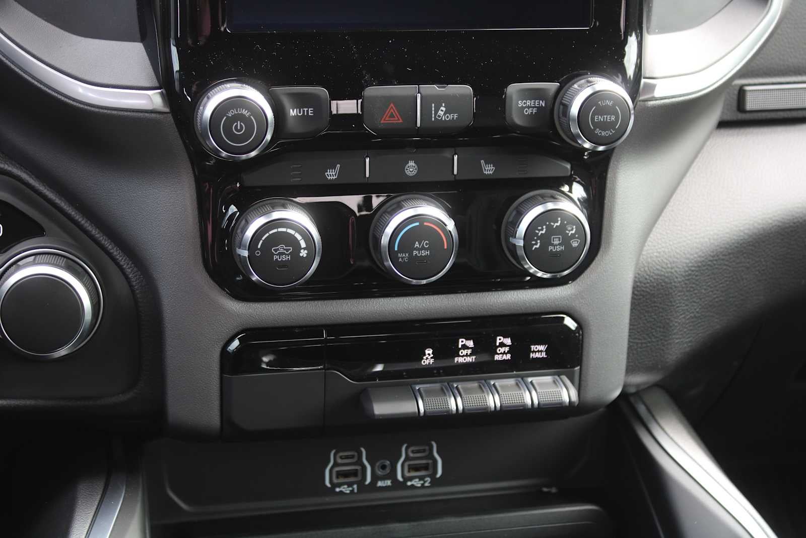 2026 RAM Ram 1500 RAM 1500 BIG HORN CREW CAB 4X2 5'7' BOX