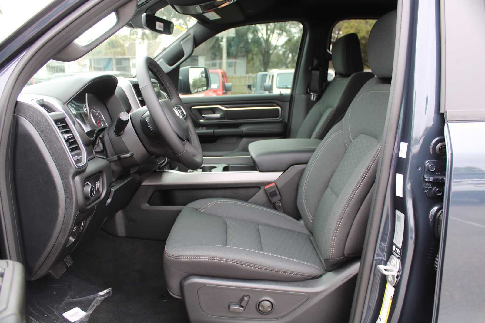 2026 RAM Ram 1500 RAM 1500 BIG HORN CREW CAB 4X2 5'7' BOX