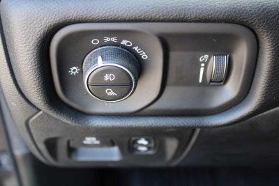 2021 RAM 1500 Big Horn Crew Cab 4x2 5'7' Box