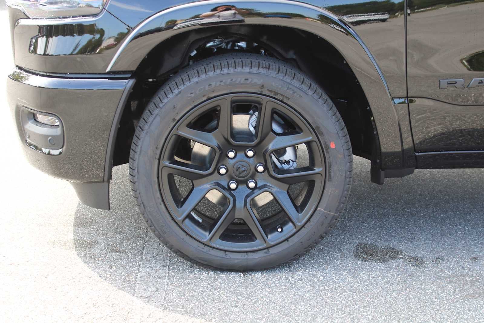 2026 RAM Ram 1500 RAM 1500 LARAMIE CREW CAB 4X2 5'7' BOX