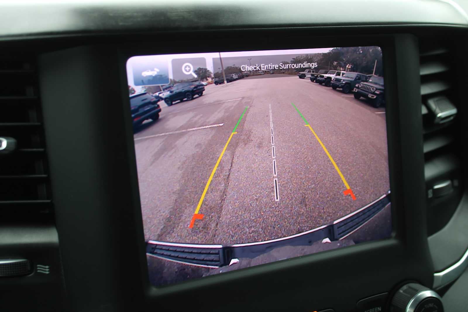 2022 RAM 1500 Big Horn Crew Cab 4x4 5'7' Box