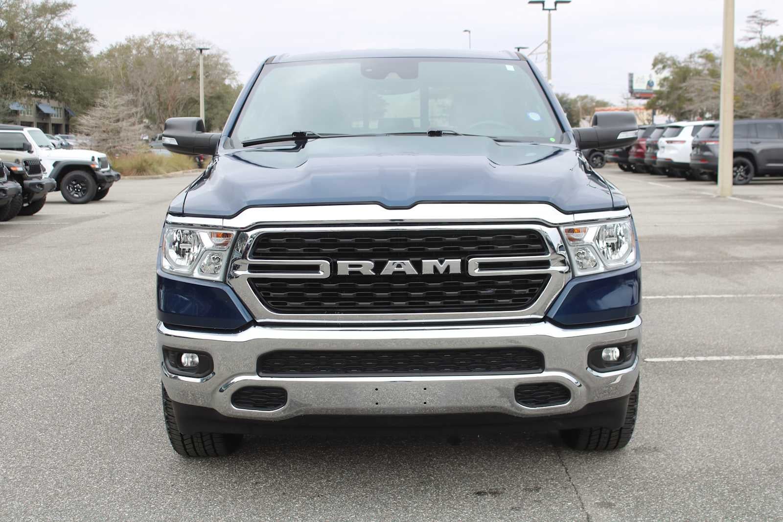 2022 RAM 1500 Big Horn Crew Cab 4x4 5'7' Box
