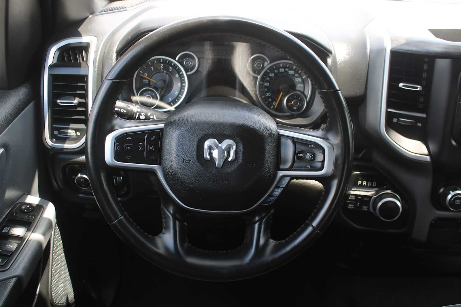 2022 RAM 1500 Big Horn Quad Cab 4x4 6'4' Box