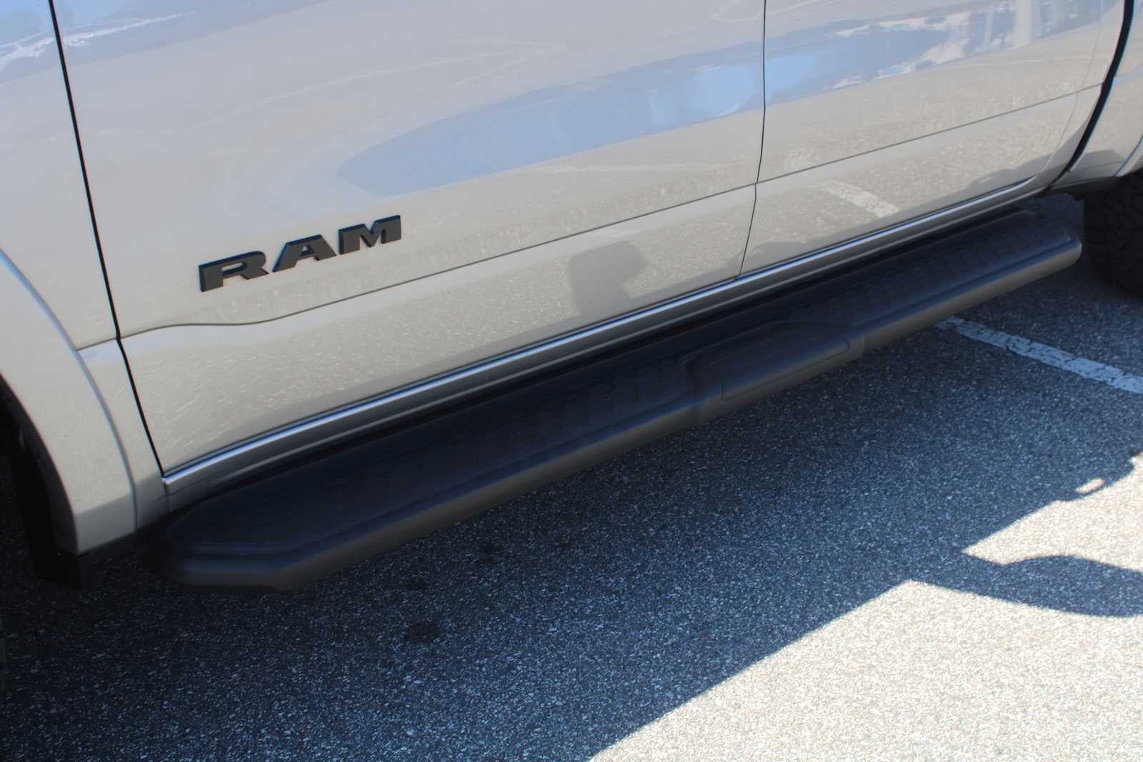 2021 RAM 1500 Big Horn Crew Cab 4x4 5'7' Box