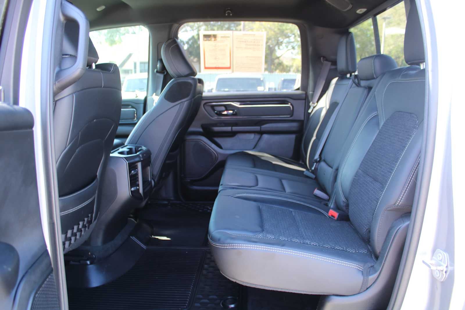 2021 RAM 1500 Big Horn Crew Cab 4x4 5'7' Box