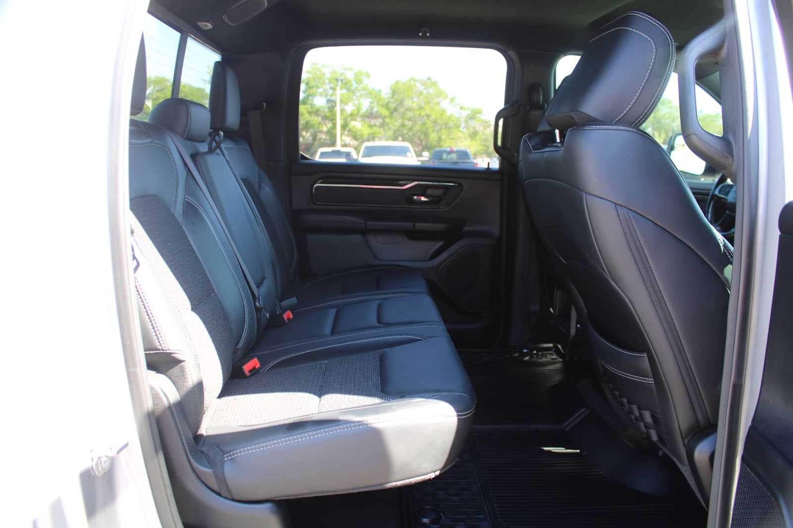 2021 RAM 1500 Big Horn Crew Cab 4x4 5'7' Box