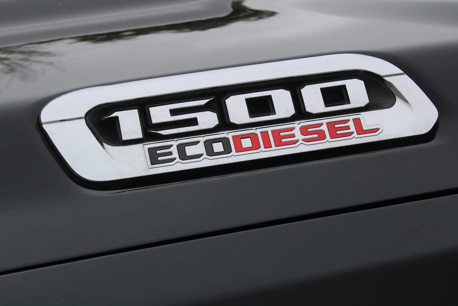 2022 RAM 1500 Limited Crew Cab 4x4 5'7' Box