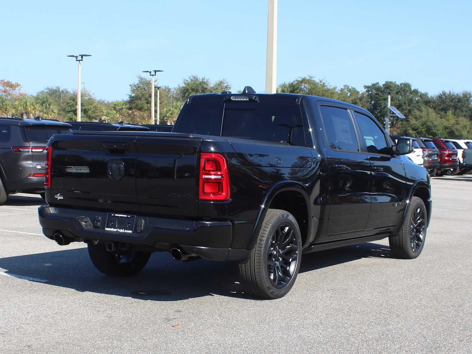 2026 RAM Ram 1500 RAM 1500 LIMITED CREW CAB 4X4 5'7' BOX