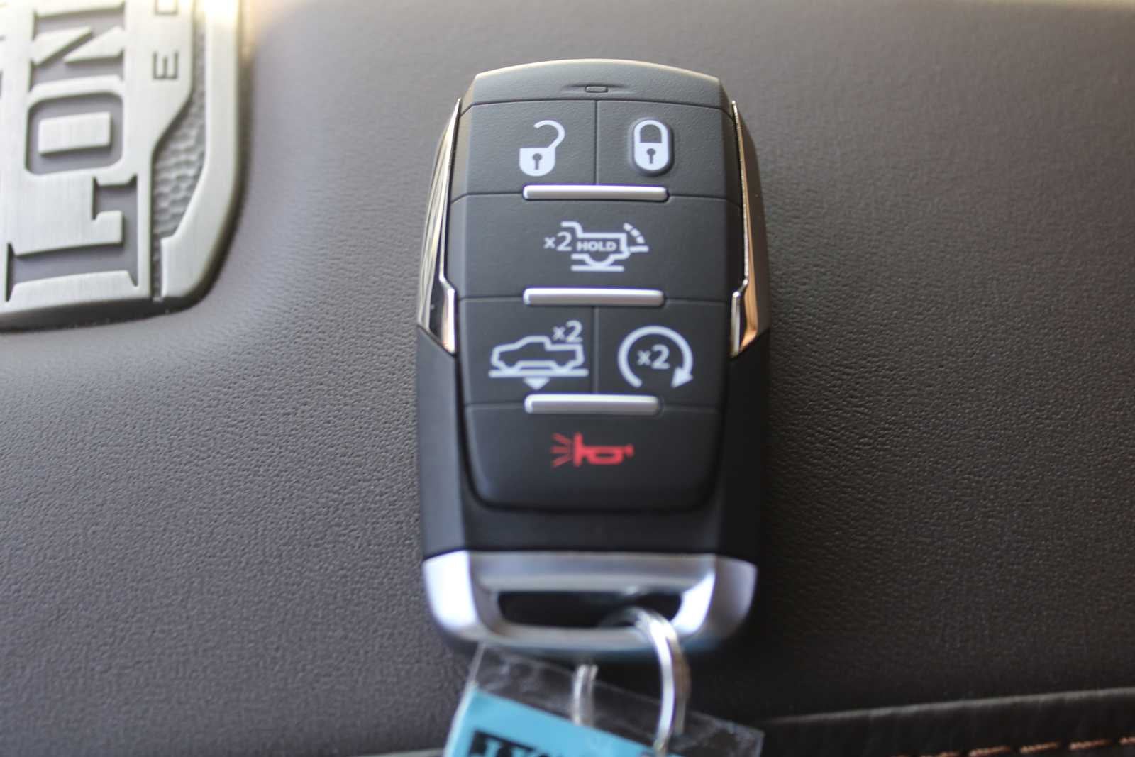 2026 RAM Ram 1500 RAM 1500 LIMITED LONGHORN CREW CAB 4X4 5'7' BOX