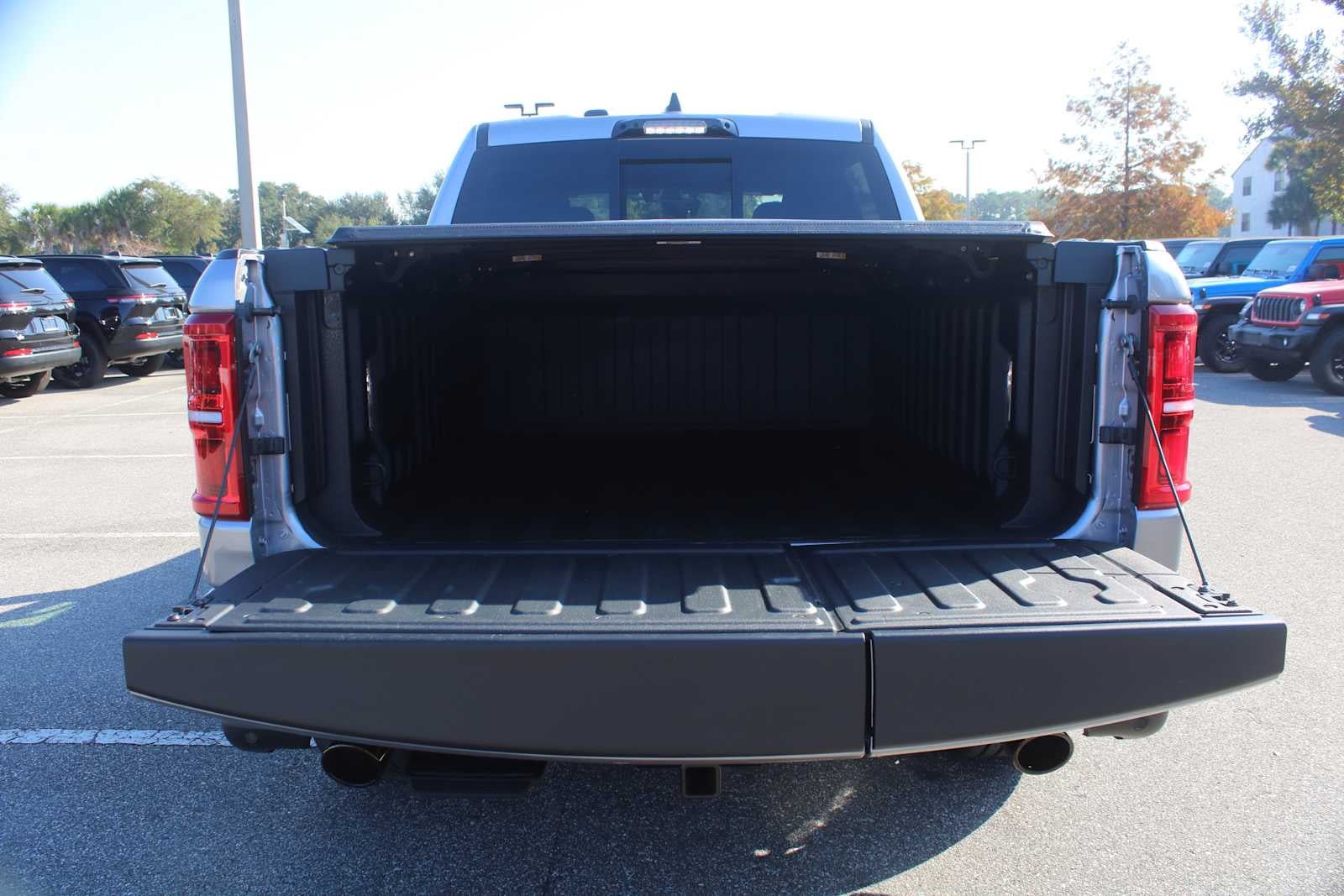 2026 RAM Ram 1500 RAM 1500 LIMITED CREW CAB 4X4 5'7' BOX