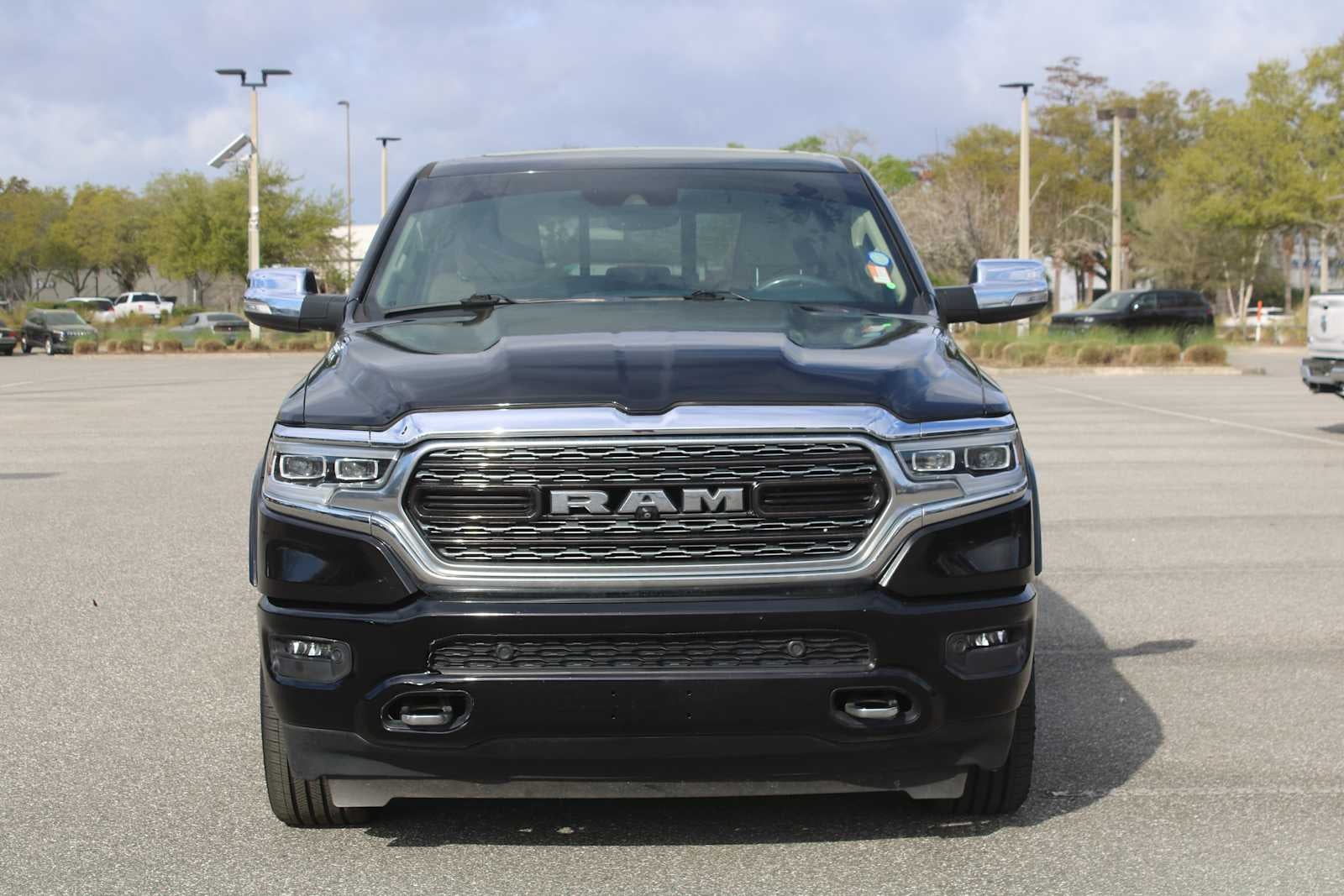 2020 RAM 1500 Limited Crew Cab 4x4 5'7' Box