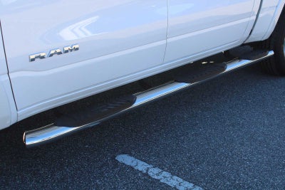 2022 RAM 1500 Laramie Crew Cab 4x4 5'7' Box