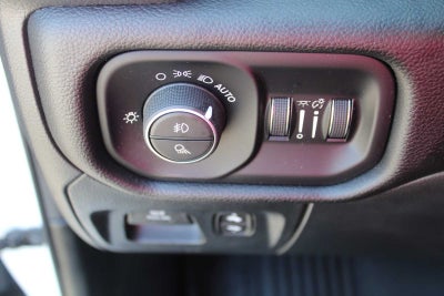 2023 RAM 1500 Laramie Crew Cab 4x4 5'7' Box