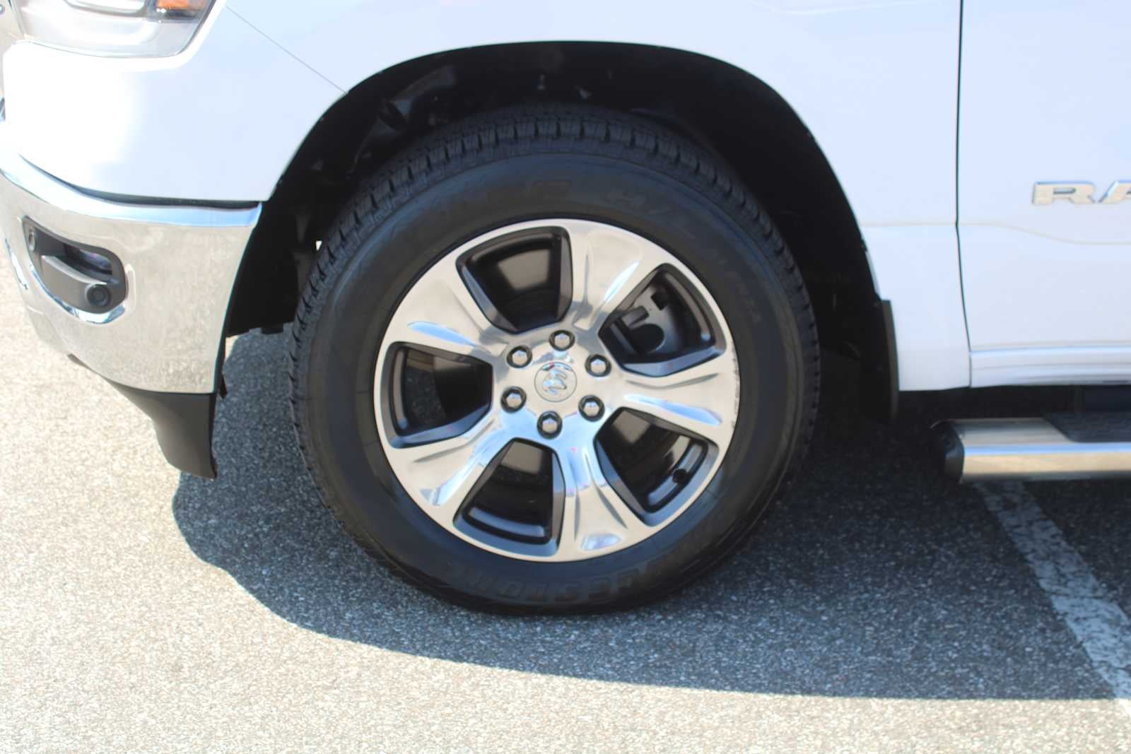 2023 RAM 1500 Laramie Crew Cab 4x4 5'7' Box