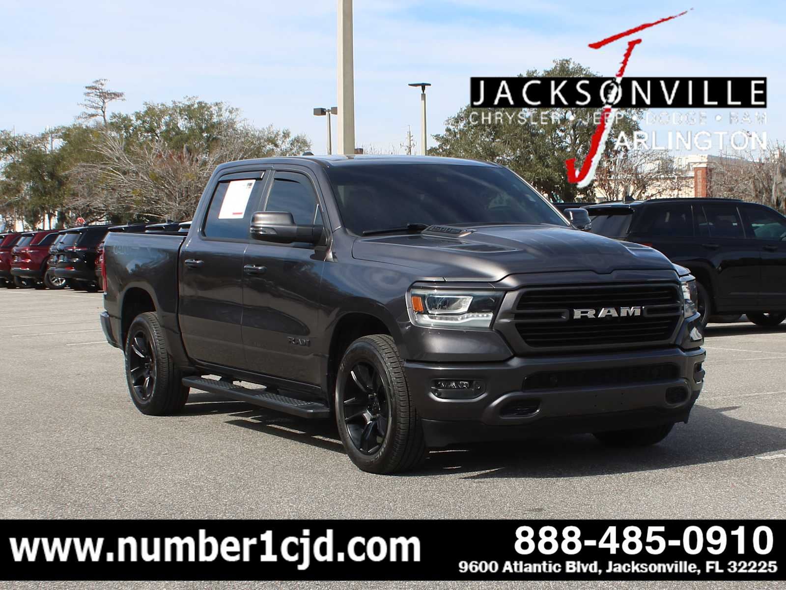 2023 RAM 1500 Laramie Crew Cab 4x4 5'7' Box