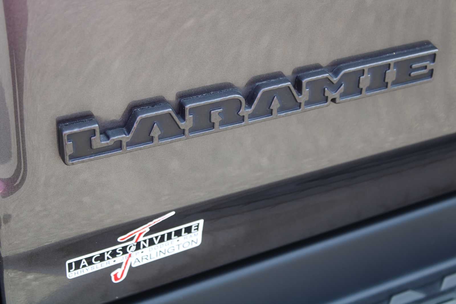 2023 RAM 1500 Laramie Crew Cab 4x4 5'7' Box