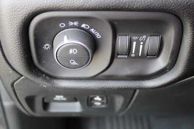 2023 RAM 1500 Laramie Crew Cab 4x4 5'7' Box