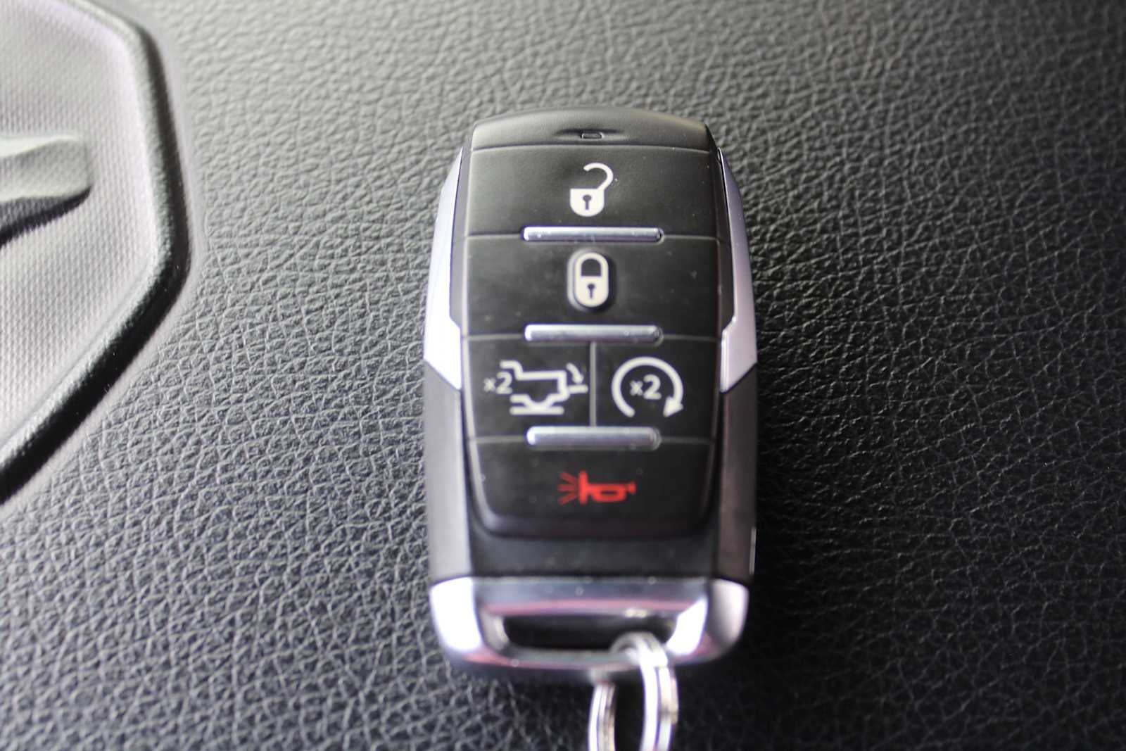 2023 RAM 1500 Laramie Crew Cab 4x4 5'7' Box