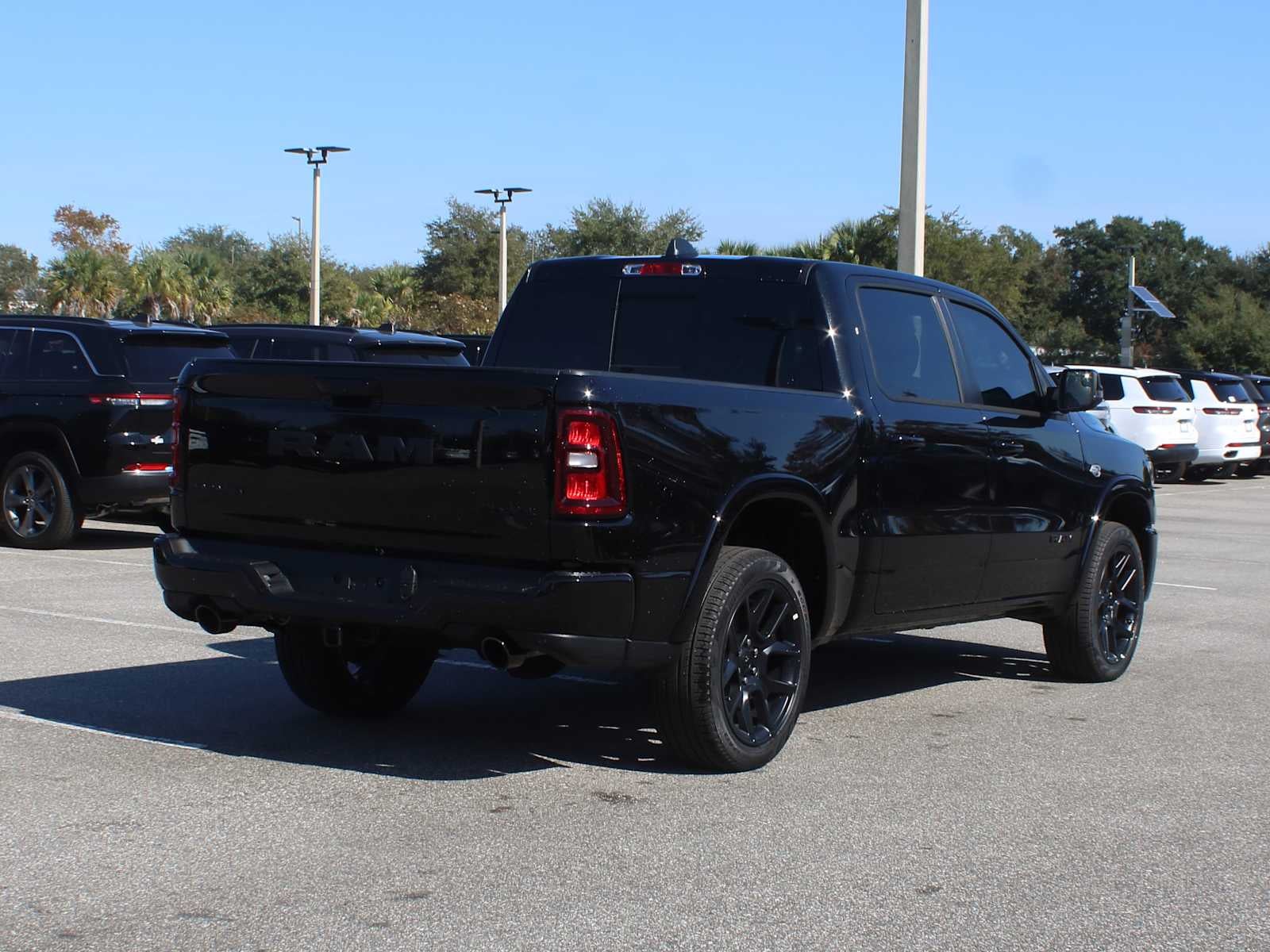 2026 RAM Ram 1500 RAM 1500 LARAMIE CREW CAB 4X4 5'7' BOX