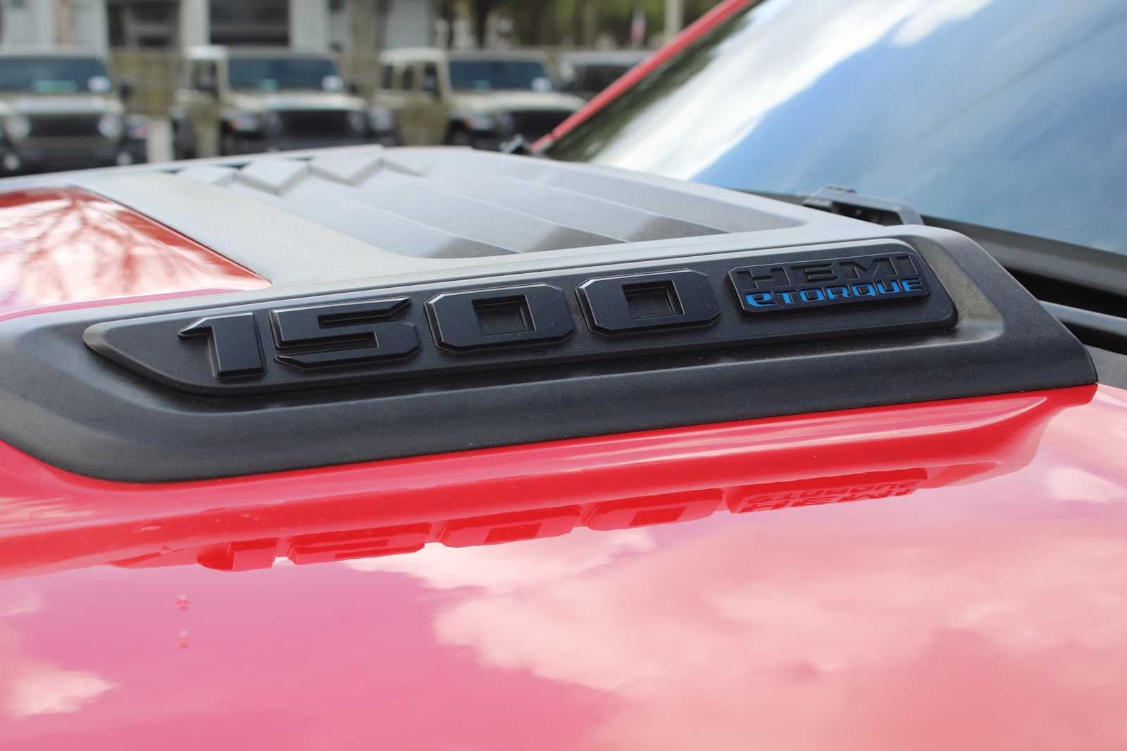 2023 RAM 1500 Laramie Crew Cab 4x4 5'7' Box