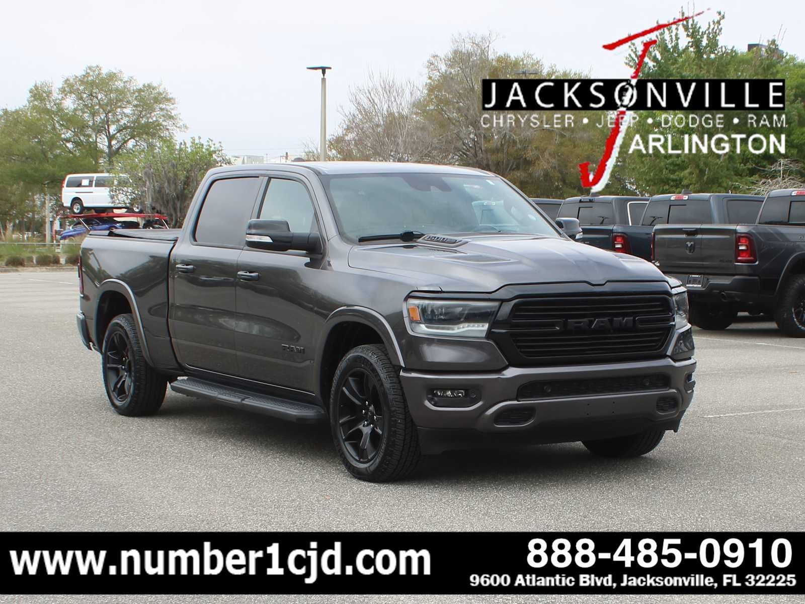 2022 RAM 1500 Laramie Crew Cab 4x4 6'4' Box