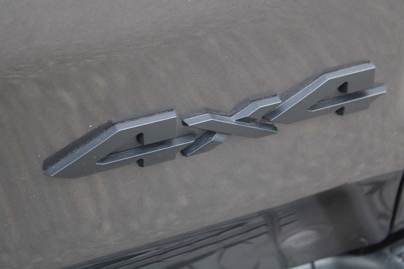 2022 RAM 1500 Laramie Crew Cab 4x4 6'4' Box