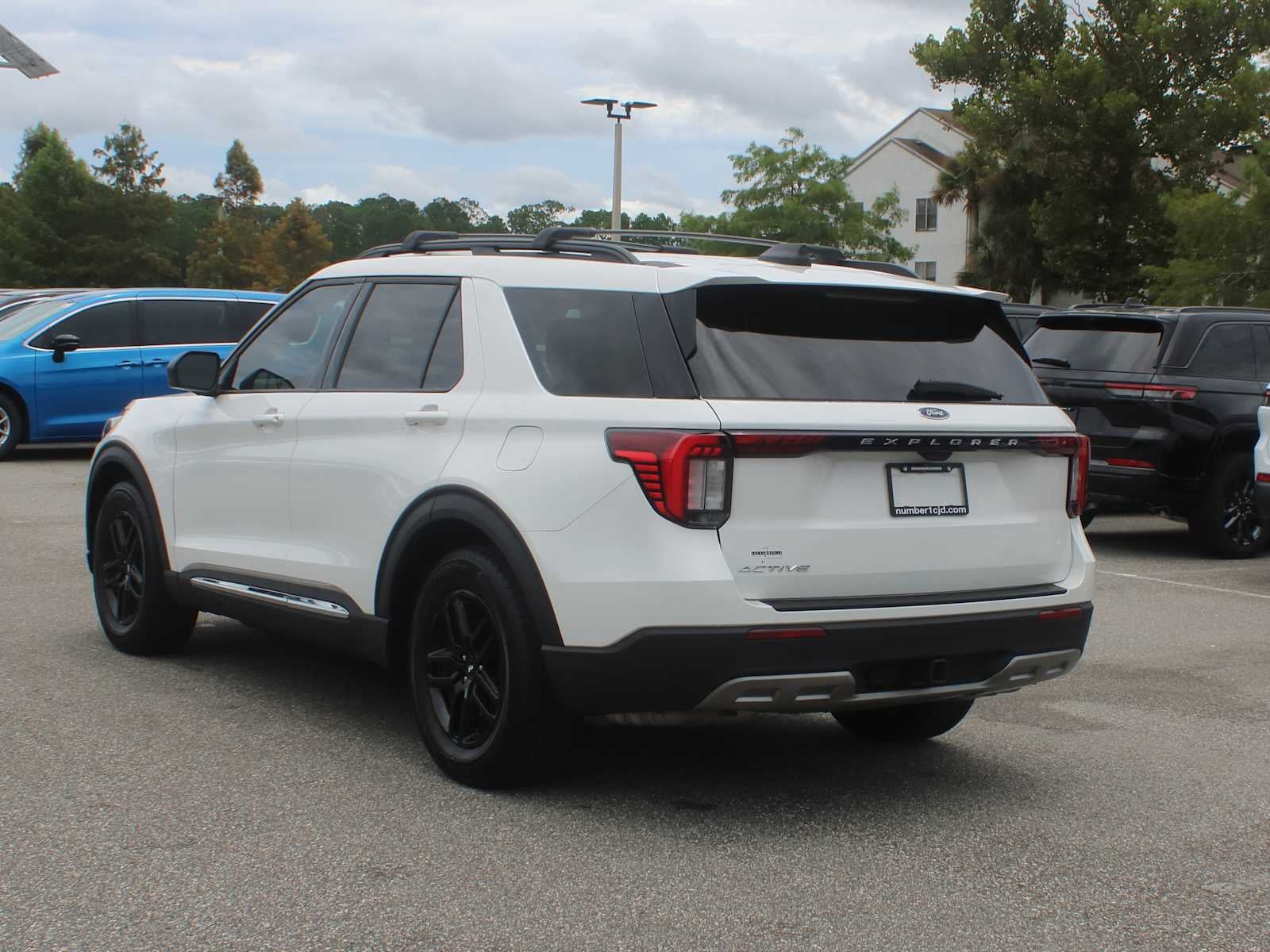 2025 Ford Explorer Active