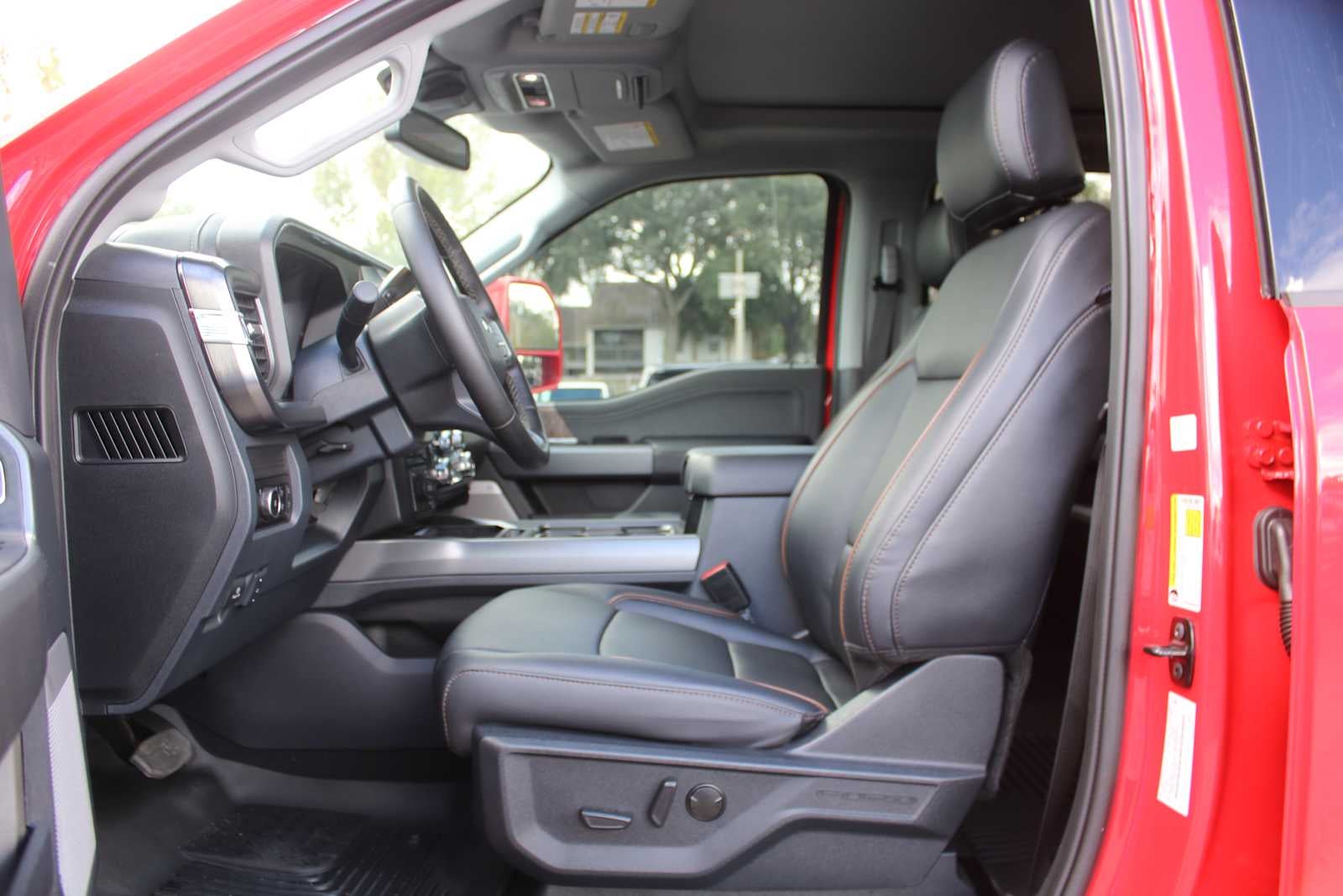 2026 Ford Super Duty F-450 Pickup LARIAT