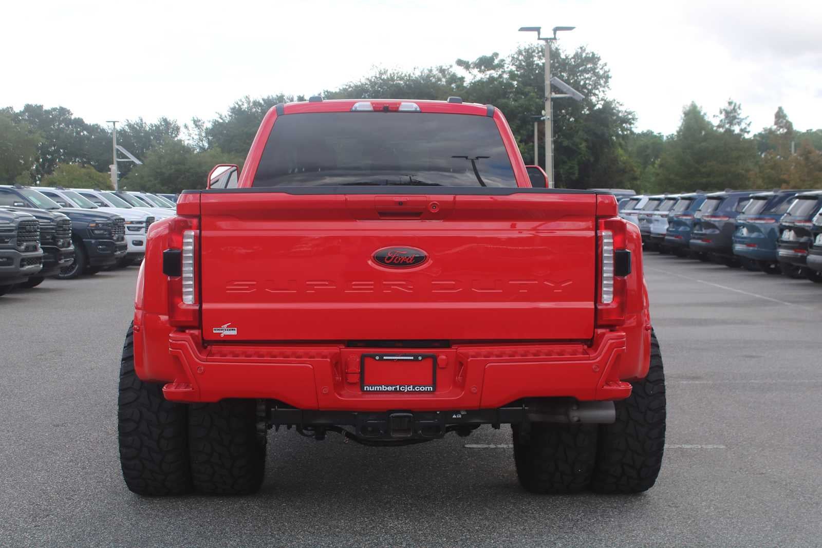 2026 Ford Super Duty F-450 Pickup LARIAT