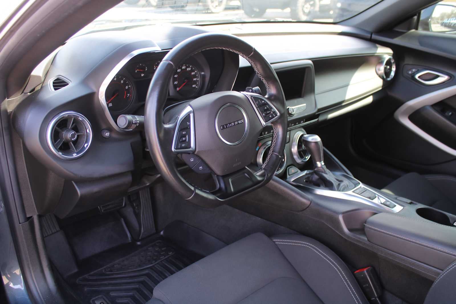 2022 Chevrolet Camaro RWD Coupe LT1